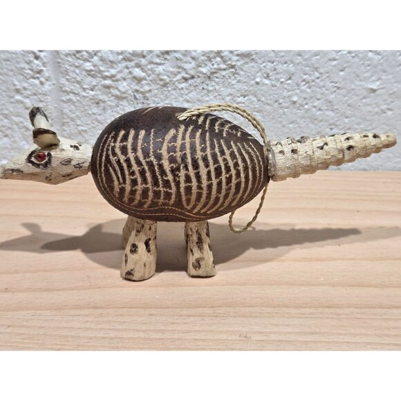 Hand Carved Gourd Wood Armadillo Hanging Ornament Maraca Shelf Decor Bora - Picture 1 of 8